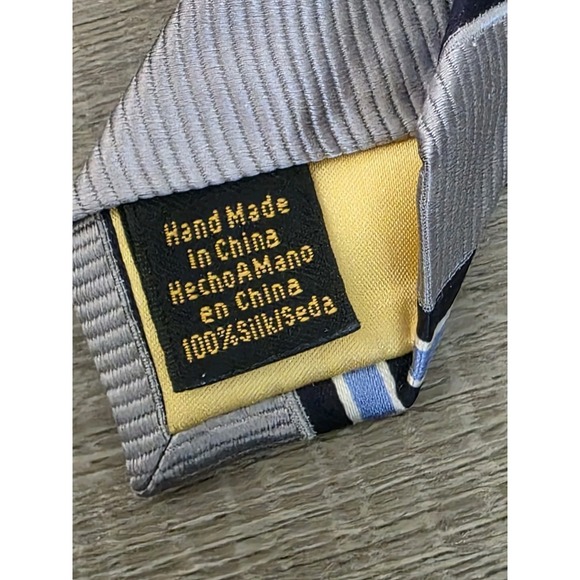 Donald J. Trump Signature Collection Silk Tie Hand Made Blue Silver Gold Bar‎ - Picture 5 of 6